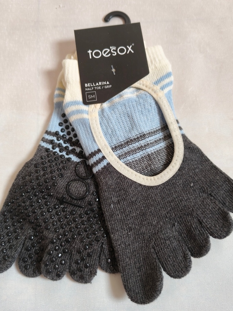 Calzini a cinque dita Toesox Y - Yoga Mat recensione e prezzo