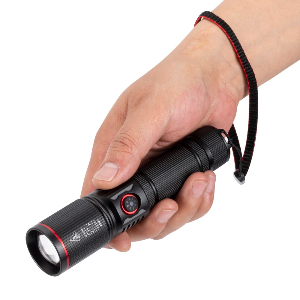 Potente torcia a LED ricaricab - Jump Rope recensione e prezzo